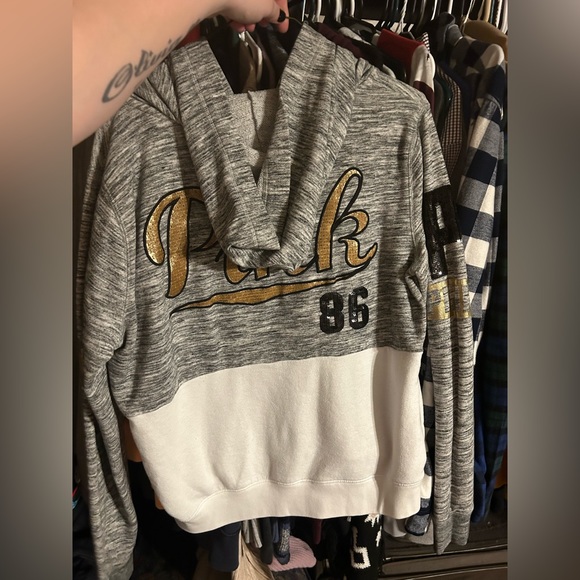 VS PINK ZIP HOODIE - Picture 2 of 2